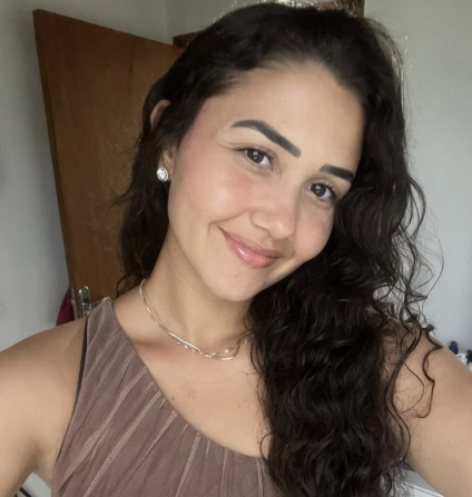 <em><strong>Laura M.</strong></em>